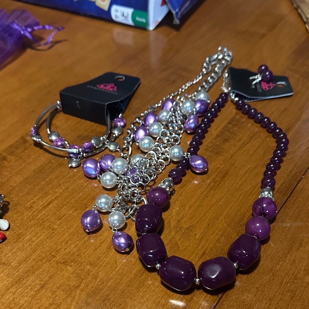 Paparazzi Purple and Silver Necklace Set